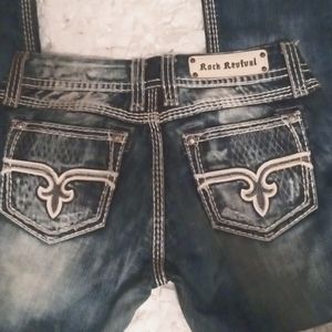 ROCK REVIVAL DISTRESSED ALI JEANS SIZE 29